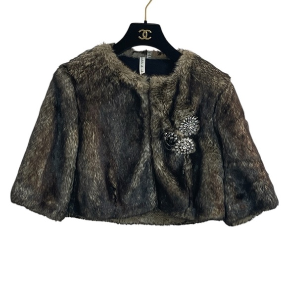 Robbi & Nikki Faux Fur Cropped Jacket w/ Rhinestone Brooch Size Women’s Medium - Picture 16 of 16